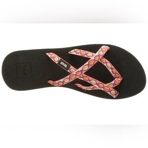 Teva Olowahu Flip-Flop Sandals Women's Olowahu Zaro Tiger Lily Polyester Sandal